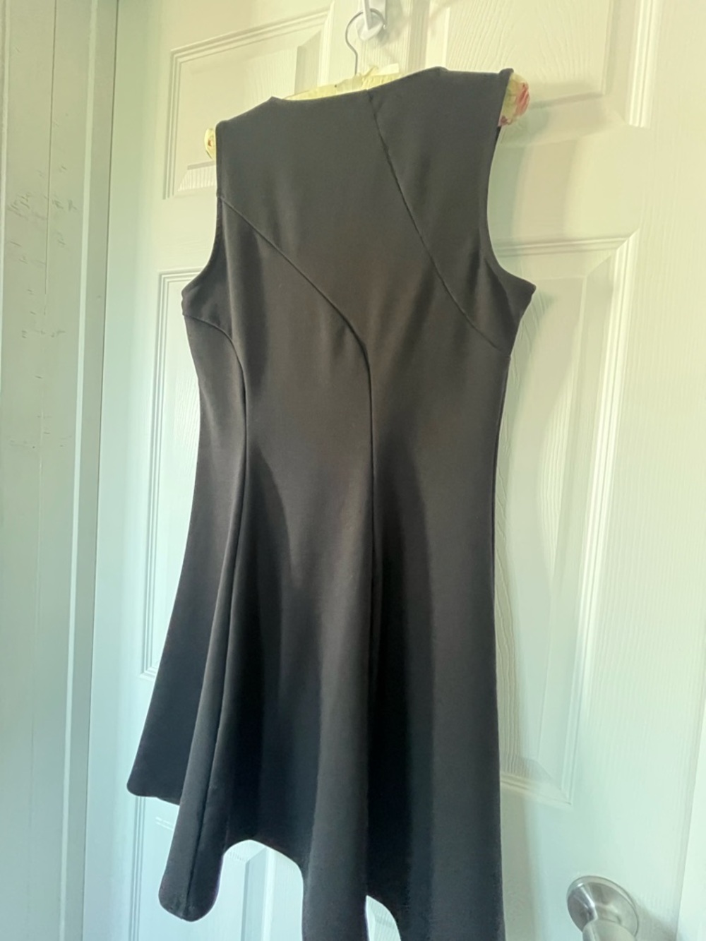 Simply Vera Sleeveless Fit and Flare Dress
Size: Medium - Picture 2 of 6